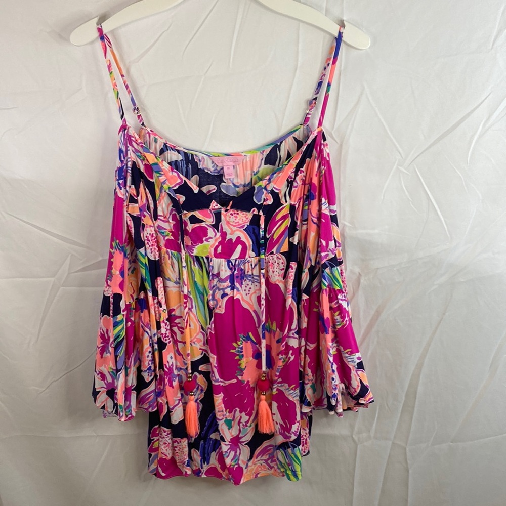 Lilly Pulitzer Alanna Top Cold Shoulder size medium EUC - Hard to find - Picture 2 of 12